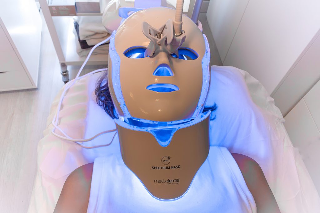 Fototerapia Facial con máscara LED. SPECTRUM MASK